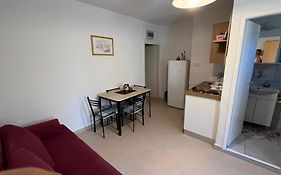 Apartments Mais Tisno