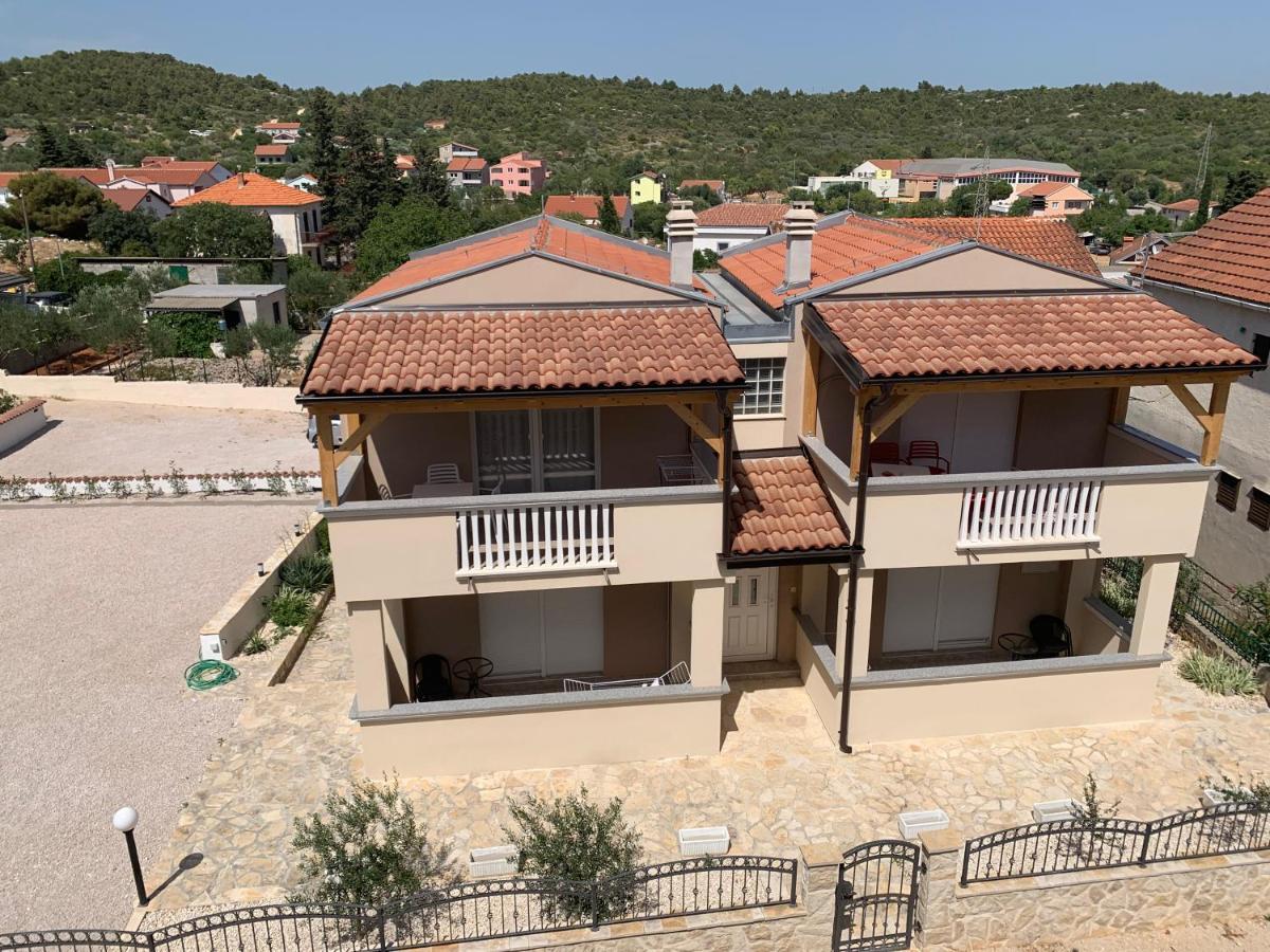 Apartments Mais Tisno Exterior photo