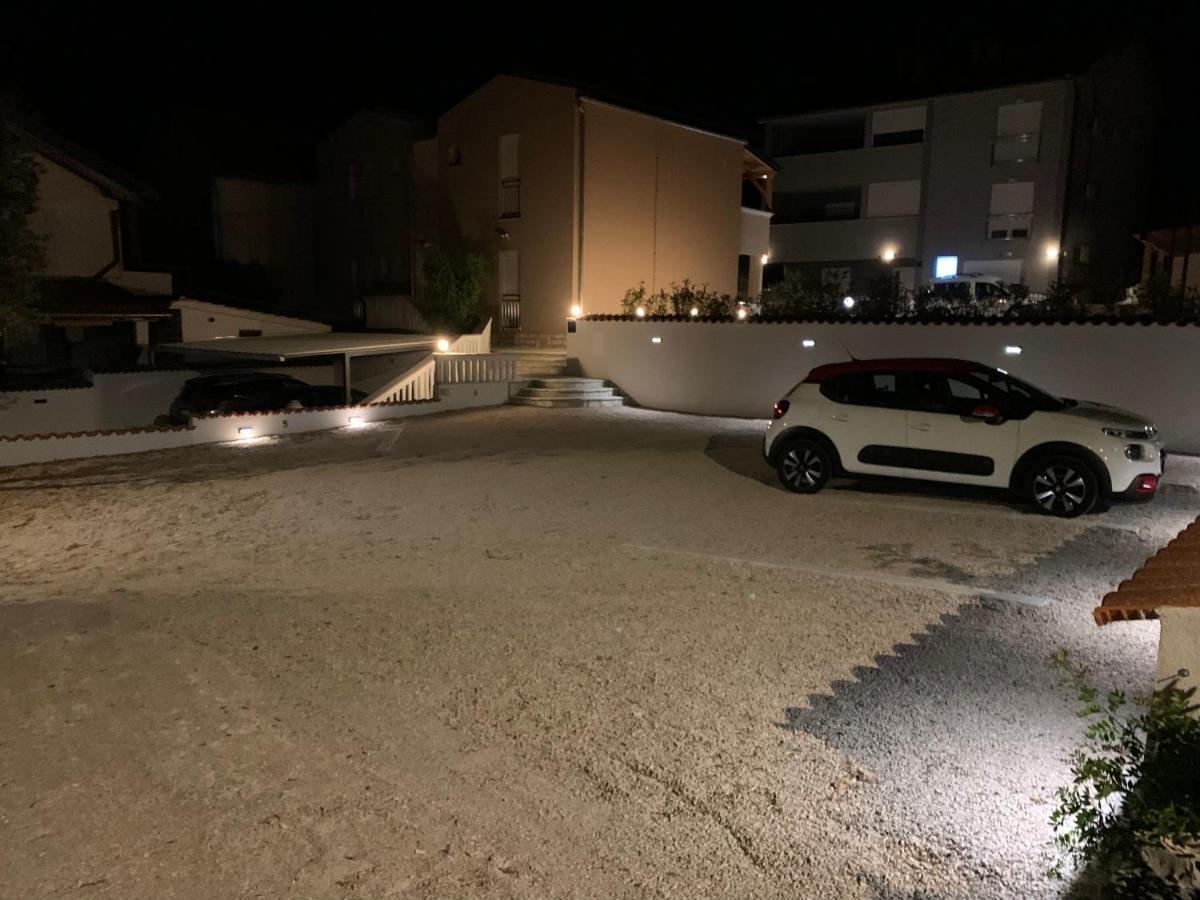 Apartments Mais Tisno Exterior photo
