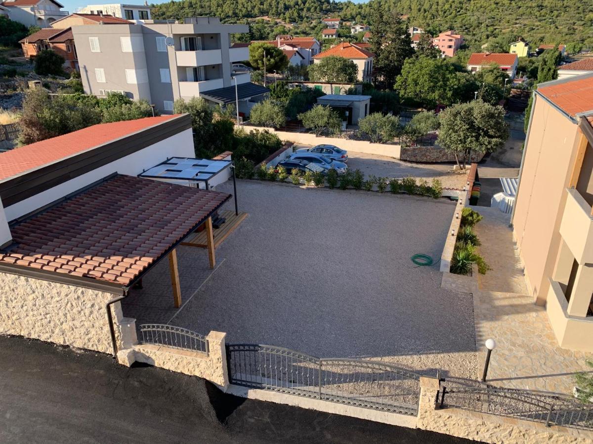 Apartments Mais Tisno Exterior photo