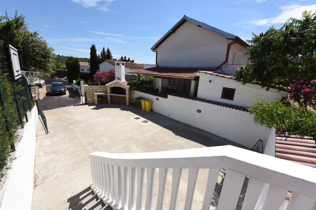 Apartments Mais Tisno Exterior photo