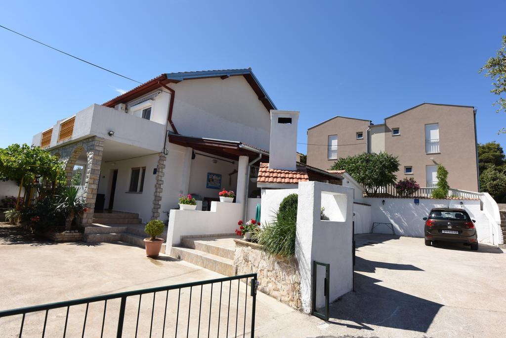 Apartments Mais Tisno Exterior photo