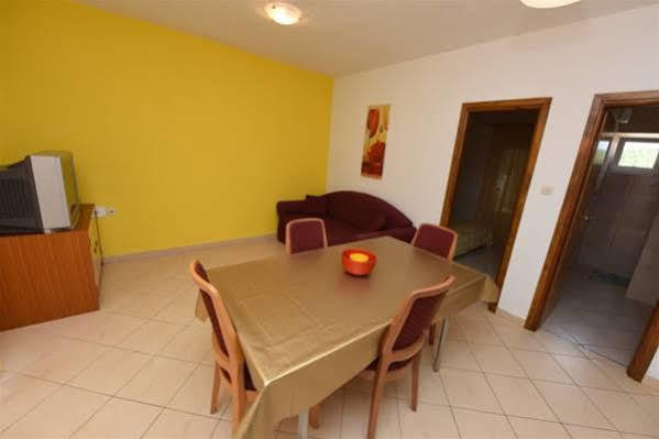 Apartments Mais Tisno Exterior photo
